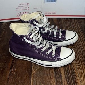 Converse All Stars (Women’s 8 Men’s 6)